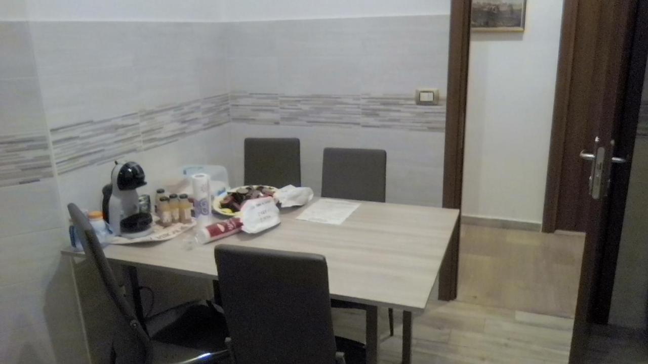 Edoardoapartments1 Верчеллі Екстер'єр фото
