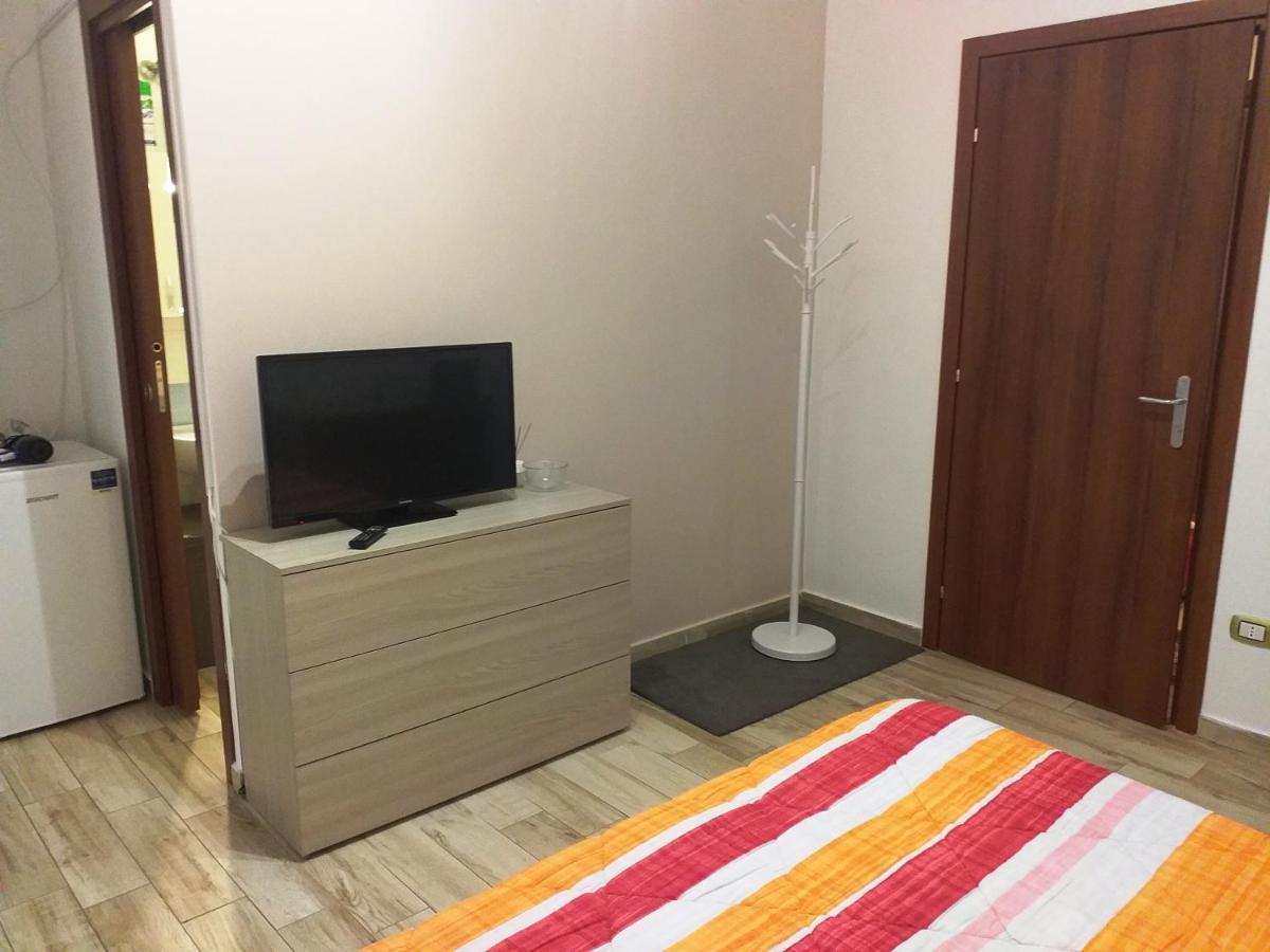 Edoardoapartments1 Верчеллі Екстер'єр фото